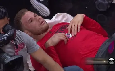 Blake Griffin ground