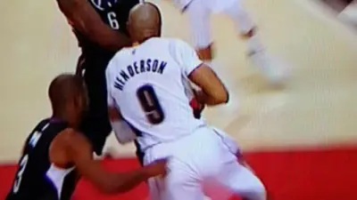 Chris Paul broken hand