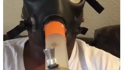 Laremy Tunsil bong