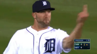 Tyler Collins flips bird