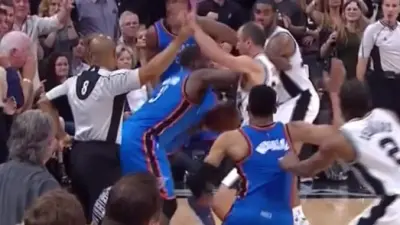 Dion Waiters foul