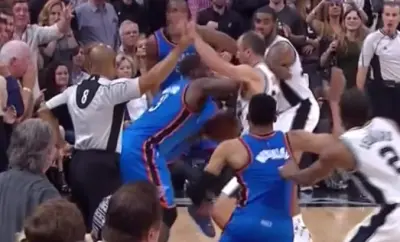 Dion Waiters foul