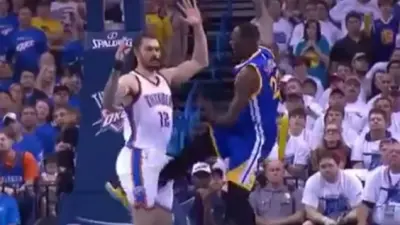 Draymond Green kick