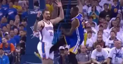 Draymond Green kick