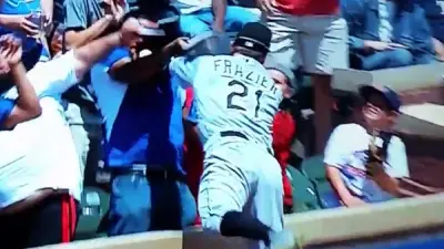 Todd Frazier foul ball
