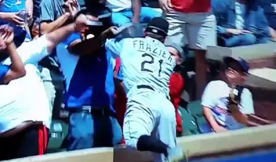 Todd Frazier foul ball
