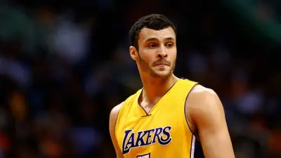 Larry Nance Jr