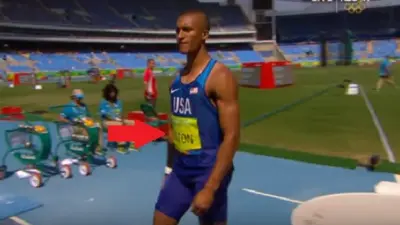 Ashton Eaton green bib