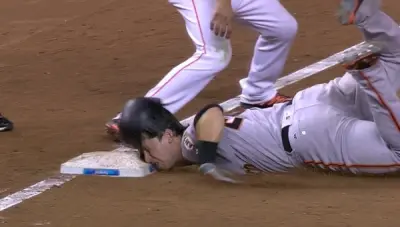 Buster Posey slide