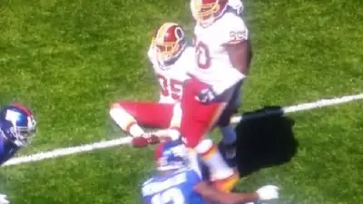 DeAngelo Hall knee