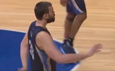 Marc Gasol walk