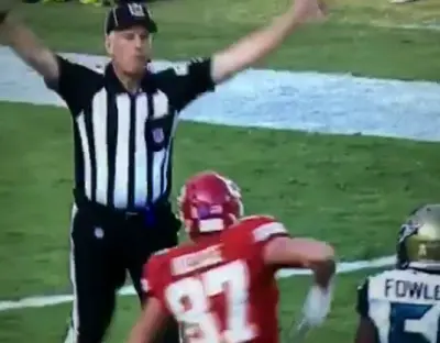 Travis Kelce towel