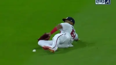 CB Bucknor blown call