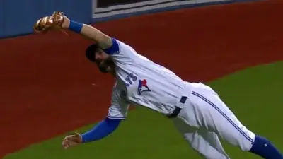 Kevin Pillar catch