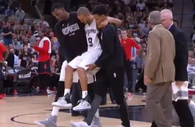 Tony Parker knee