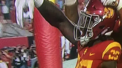 Ronald Jones Horns Down