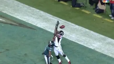 Julio Jones pass