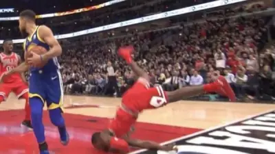 Kris Dunn dunk