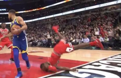 Kris Dunn dunk