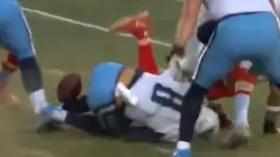 Marcus Mariota fumble