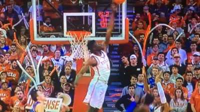 Mo Bamba blocks