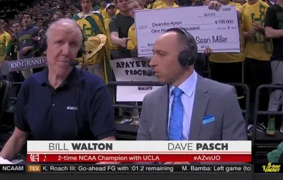 Oregon fans check