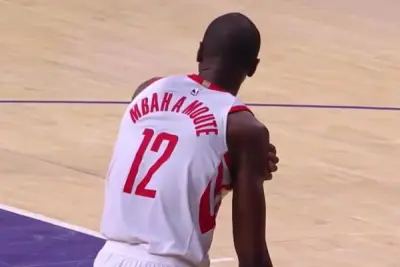 Luc Mbah a Moute shoulder