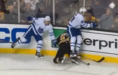 Nazem Kadri hit