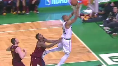 JR Smith push