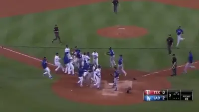 Dodgers Rangers fight