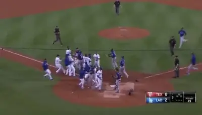 Dodgers Rangers fight