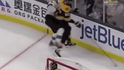 Zdeno Chara hit Evander Kane