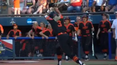 Samantha Show bat flip