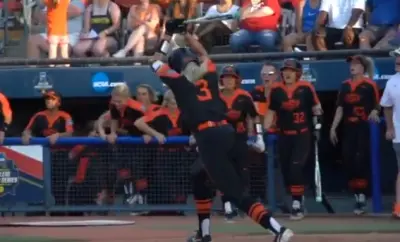 Samantha Show bat flip