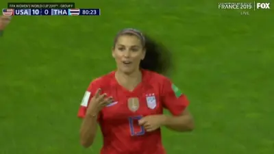 Alex Morgan count celebration