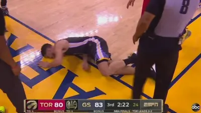 Klay Thompson knee