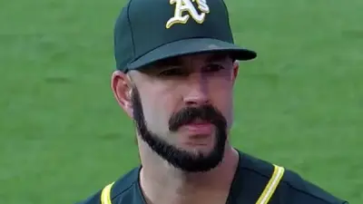 Mike Fiers beard