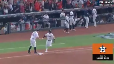 Alex Bregman bat