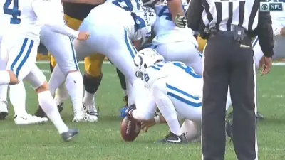 Adam Vinatieri laces out