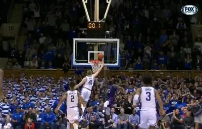 Nathan Bain layup