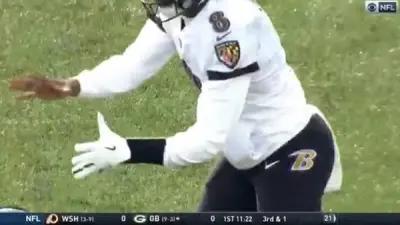 Lamar Jackson white sleeves glove
