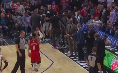 Russell Westbrook wave