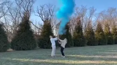 Mike Trout Jessica pregnant