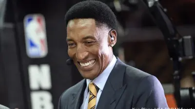 Scottie Pippen smiling