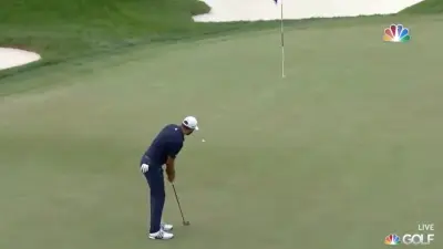 Dustin Johnson putt