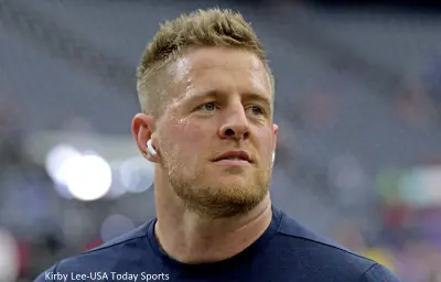 JJ Watt on the field