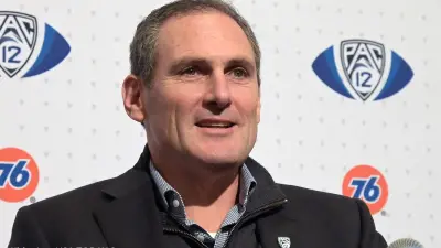 Larry Scott