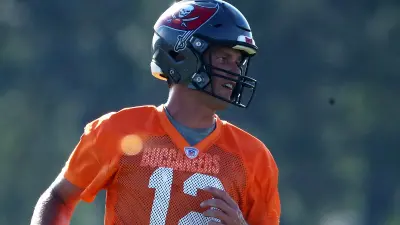 Tom Brady in practice gear