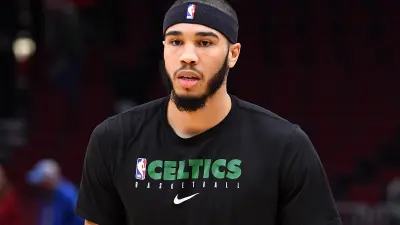 Jayson Tatum warming up