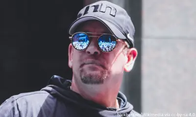 Nick Nurse with sunglasses on